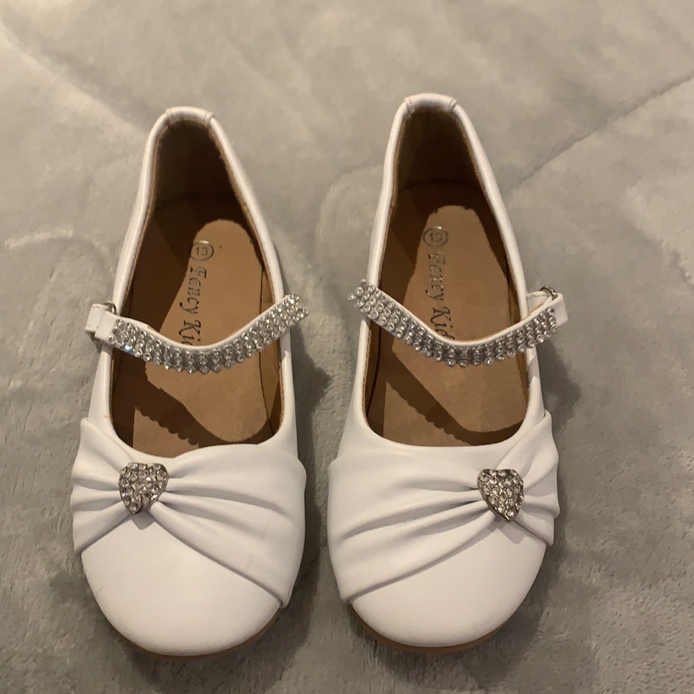 White dress girl shoes ballorina